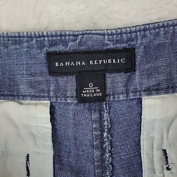 ‎BANANA REPUBLIC Denim Shorts [SIZE 0] - Picture 4 of 5